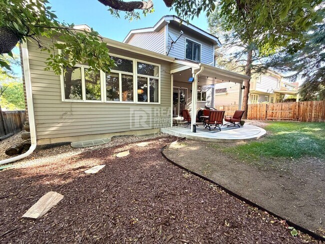 Building Photo - 1408 E Irwin Ln