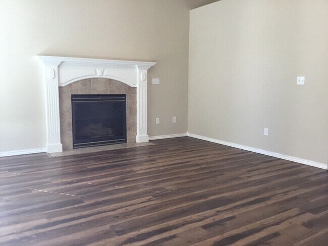 Building Photo - Beautiful & Spacious Four Bedroom Meridian Home!!!