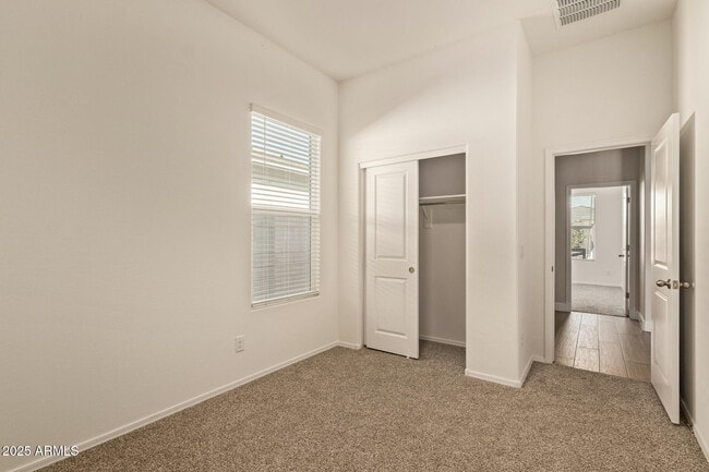 Building Photo - 15612 W Smoketree Dr