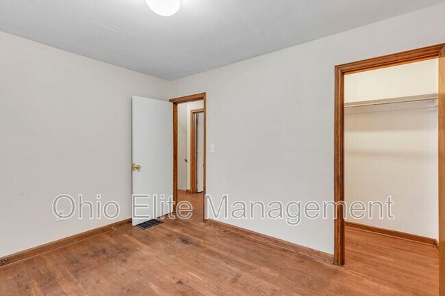 Building Photo - 49 S Burgess Ave
