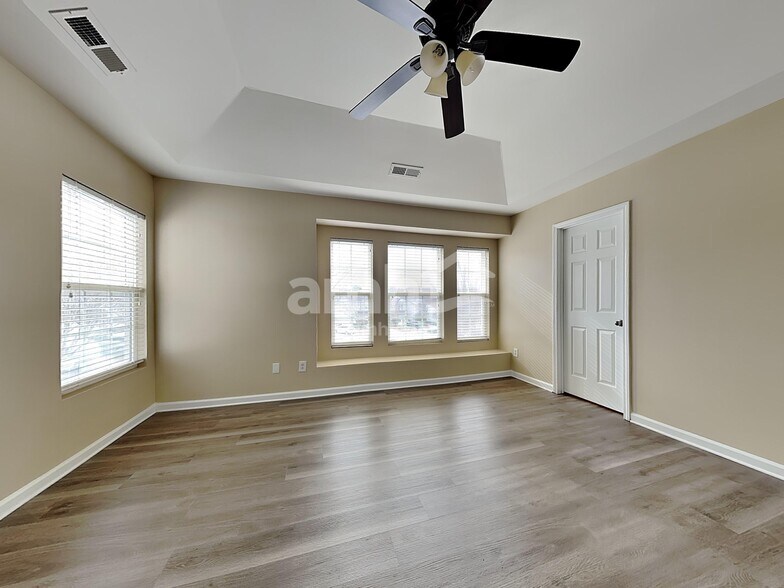 Building Photo - 189 Depot Ridge Rd