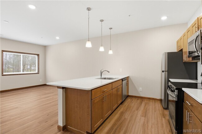 Building Photo - 1130 Orchard Park Rd