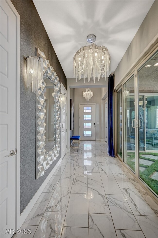 Building Photo - 3943 Reyes Ave