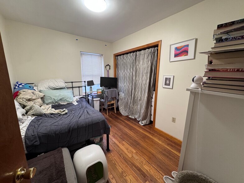 Building Photo - 551 Washington St