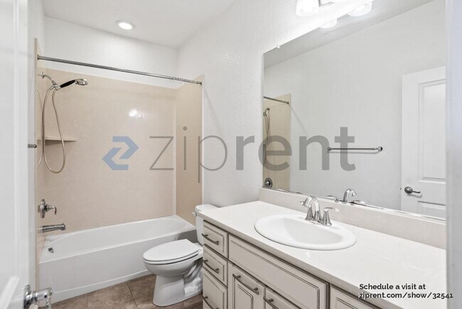 Building Photo - 715 Mystic Topaz Loop