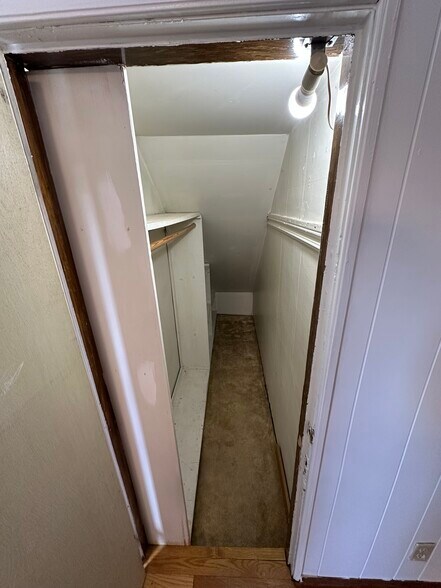 Building Photo - 47 Gould Ave