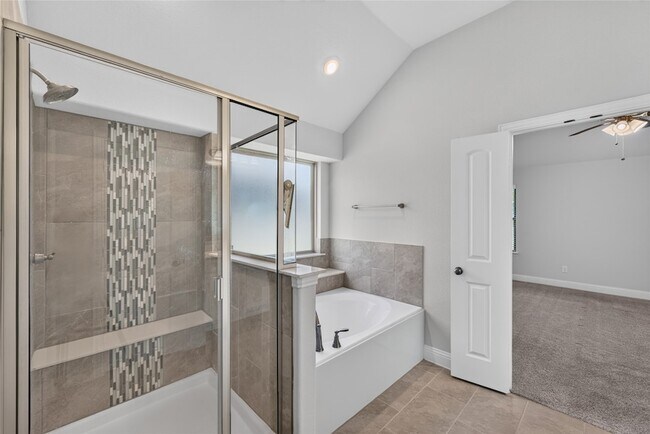 Building Photo - 2819 Diamondback Dr