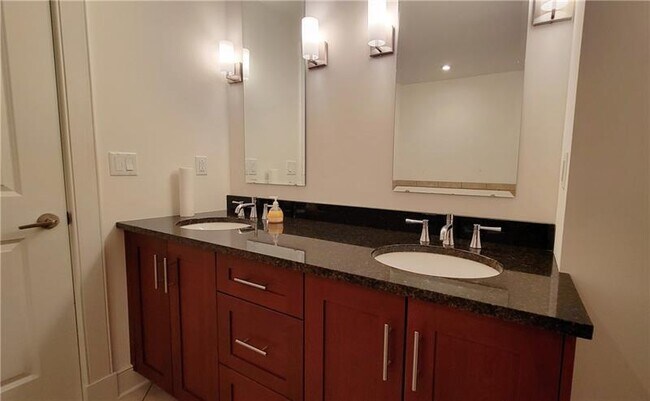 Building Photo - 550 Market St