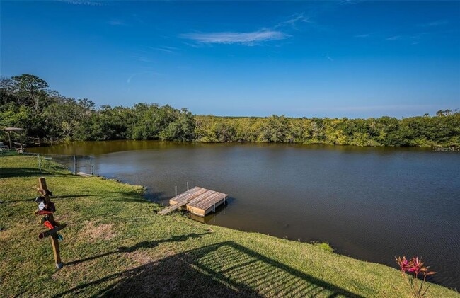 Building Photo - 3627 Grayton Dr