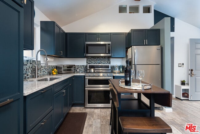 Building Photo - 8308 Flight Ave