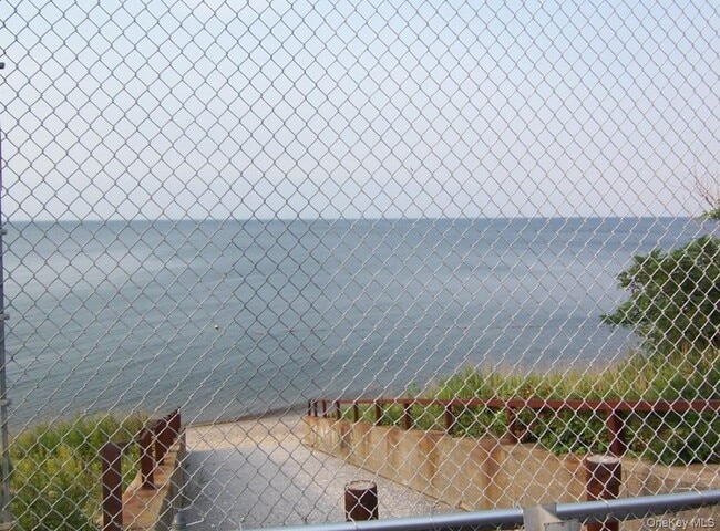 Building Photo - 3 Twilight Rd