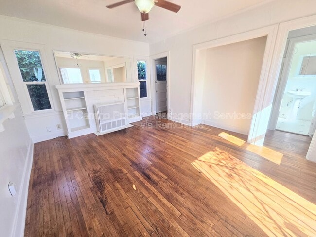 Building Photo - 2276 W 28th St