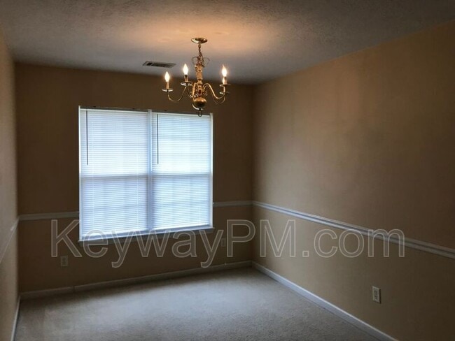 Building Photo - 1017 Caddenwoods Dr