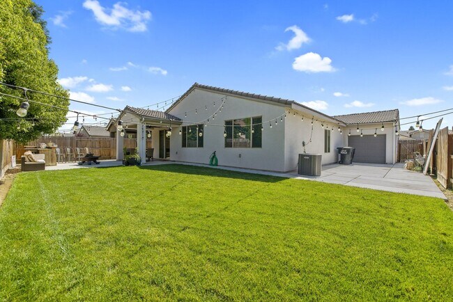 Building Photo - Coming Soon!