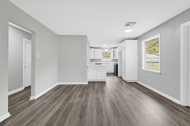 Building Photo - 1502 Park Ave