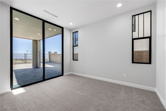 Building Photo - 980 Natural Harmony St