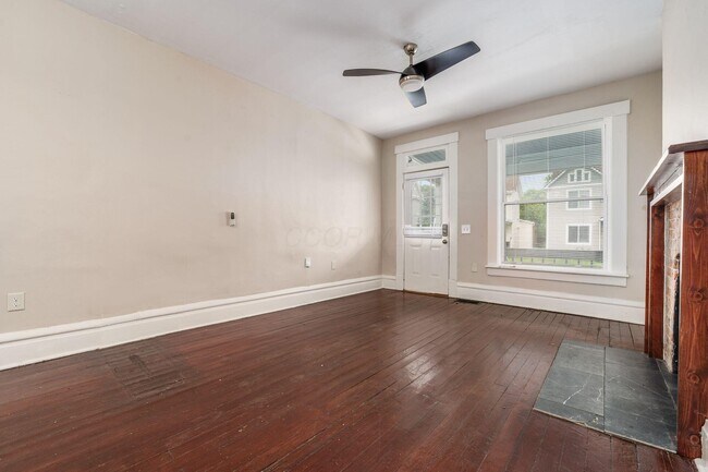 Building Photo - 908 Ellsworth Ave