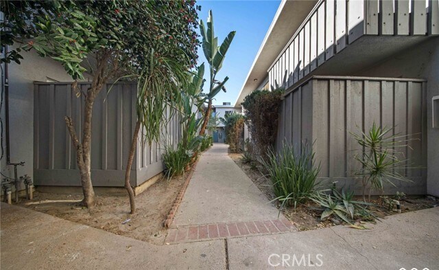 Building Photo - 7961 Willis Ave