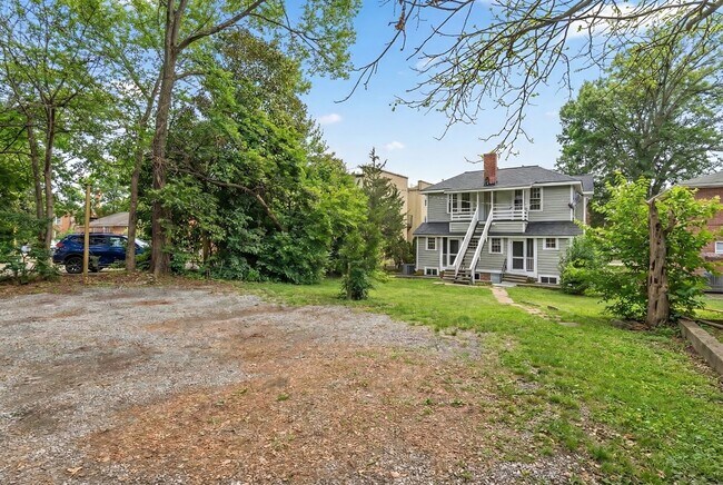 Building Photo - Trinity Park in Durham!