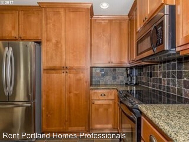 Building Photo - 3 br, 2.5 bath House - 17440 SW Cricket Court