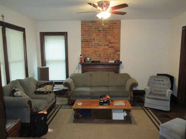 Building Photo - 53 E Northwood Ave