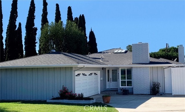 Building Photo - 4008 E Fernwood Ave