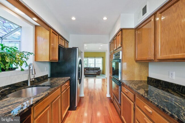 Building Photo - 14401 Rich Branch Dr