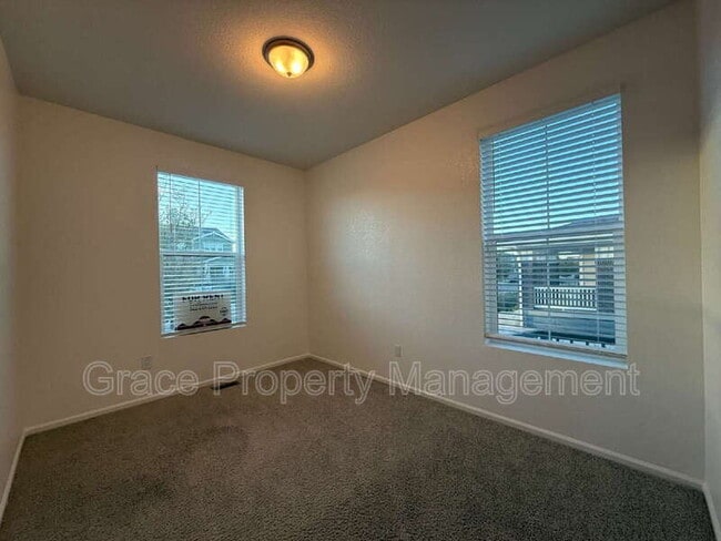Building Photo - 5926 N Orleans St