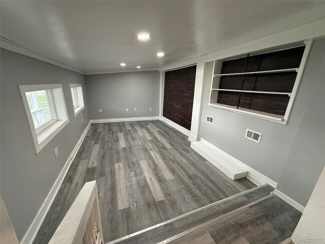 Building Photo - 20500 McKishnie St