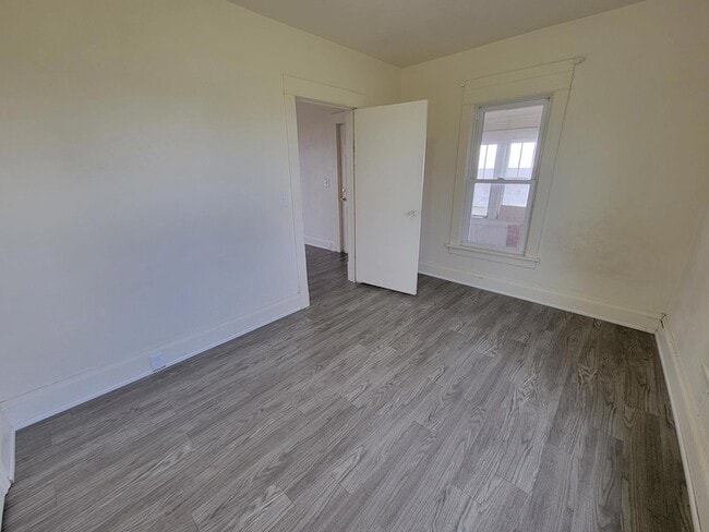 Building Photo - 2453A Mound Rd