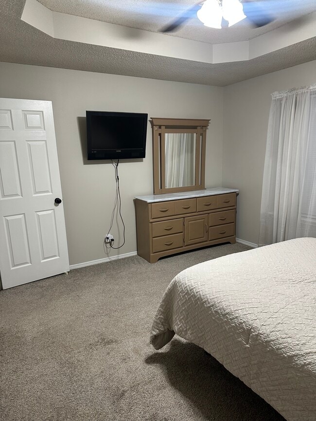 Building Photo - 2407 Broken Hill Dr