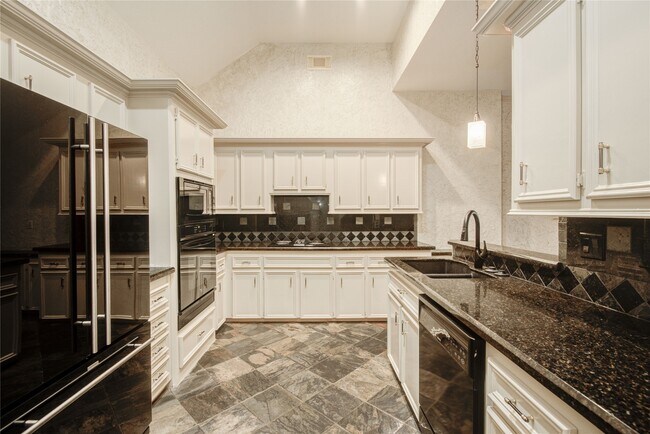 Building Photo - 14003 Muirfield Village Dr