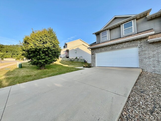 Building Photo - FIRST-TIME RENTAL!! AVAILABLE IMMEDIATELY!!