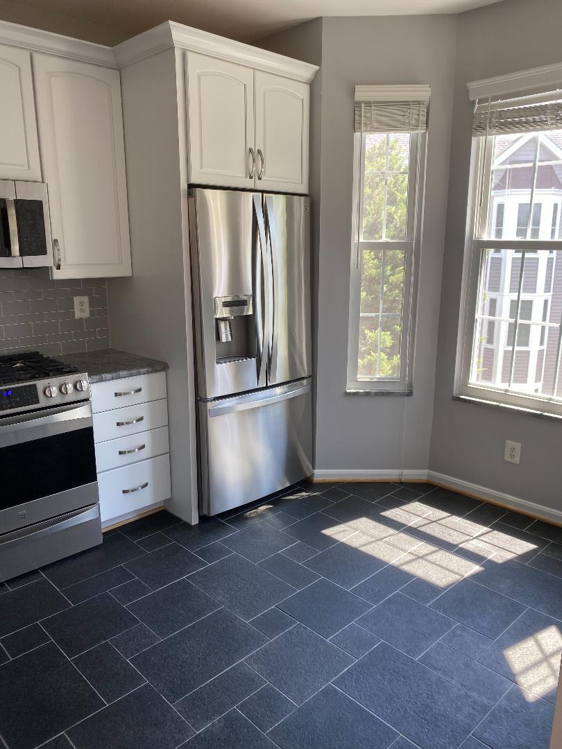 Building Photo - 20447 Chesapeake Sq