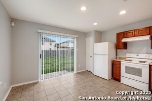 Building Photo - 618 Cormorant