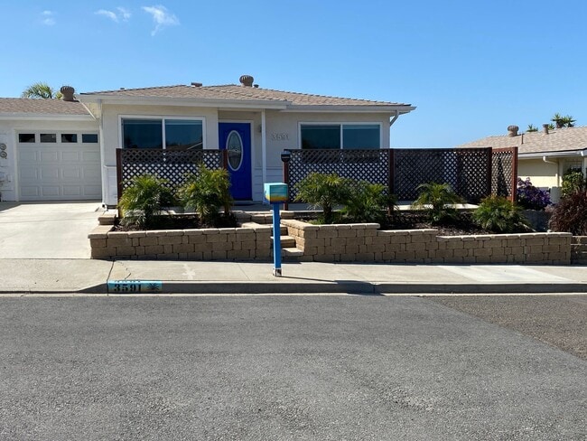 Building Photo - Beautiful 55+ Senior Community Single Story Home in Costa Serena!