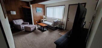 Building Photo - 1524 Mission Rd