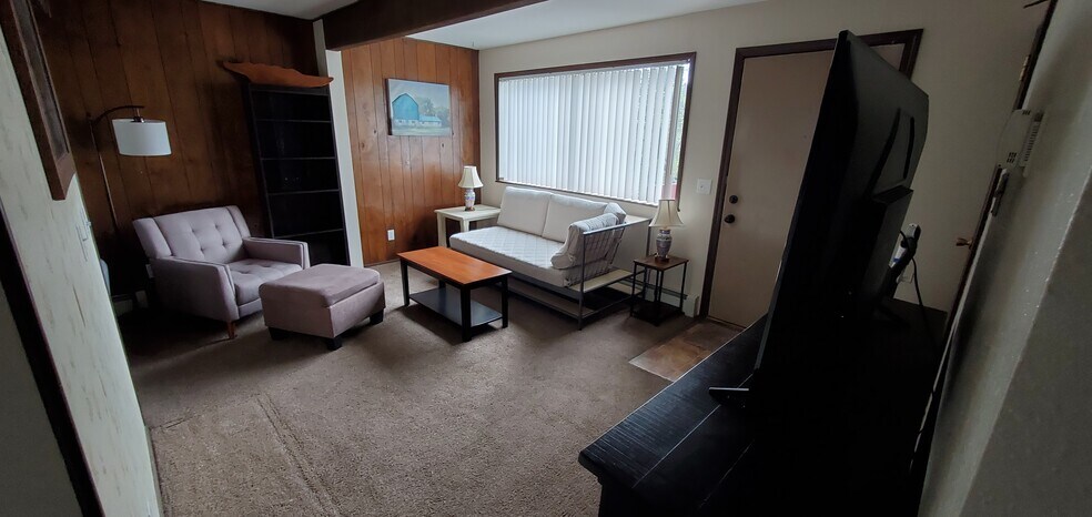 Primary Photo - 1524 Mission Rd