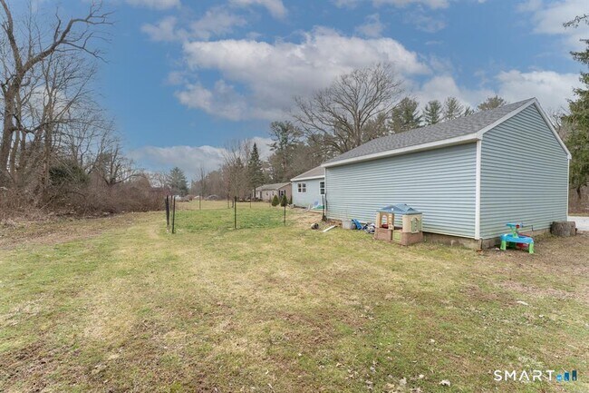 Building Photo - 387 CT-169