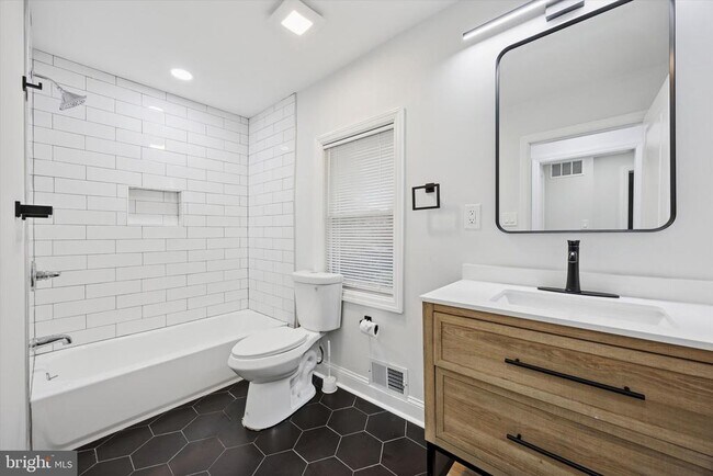 Building Photo - 229 New Jersey Ave