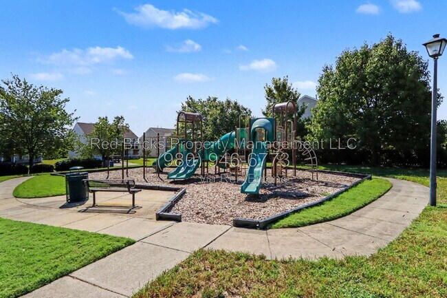 Building Photo - 10805 Dry Stone Dr