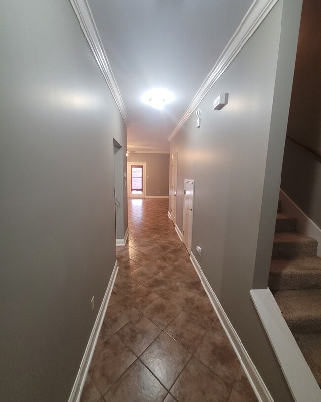 Building Photo - 8 Townhouse Cv