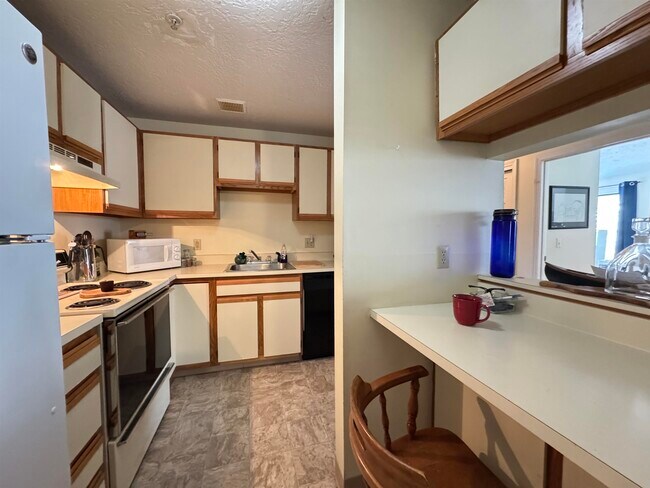 Building Photo - 19 Saco St