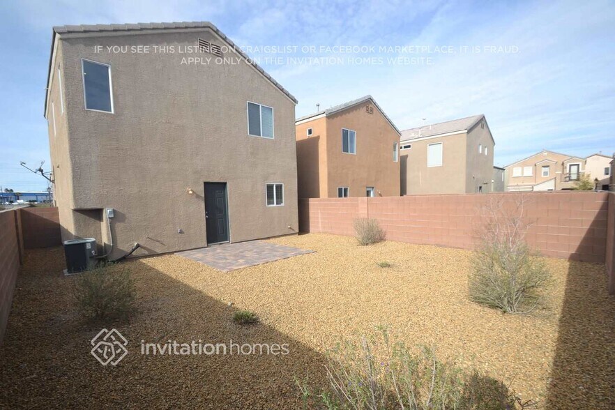 Building Photo - 6098 Aripeka St