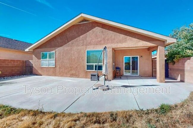 Building Photo - 10432 Savoy Dr NW