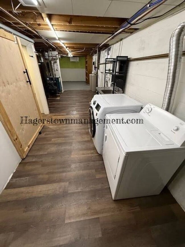 Building Photo - Greencastle - 3 BR Rancher