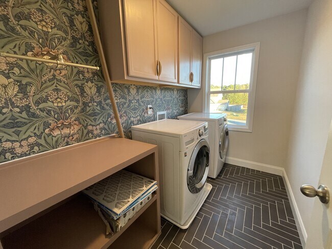 Building Photo - 8640 St Joans Wy