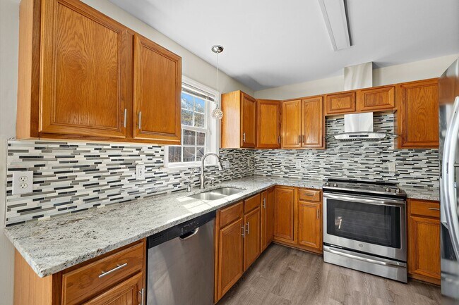 Building Photo - **Beautiful 4/2.5 Franklinton Home with Fenced In Yard**