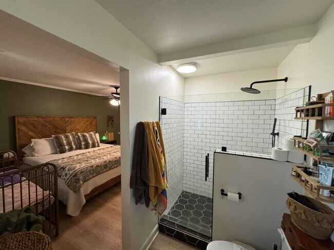 Building Photo - Coming Soon: Spacious 3 Bedroom 2 Bath-Hom...
