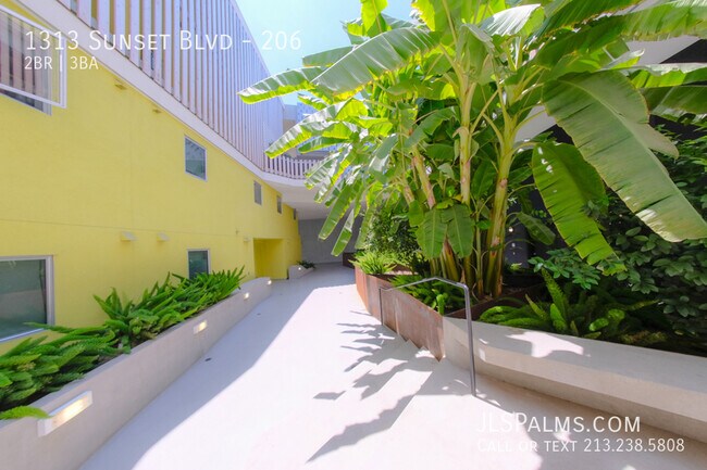 Building Photo - 1313 Sunset Blvd